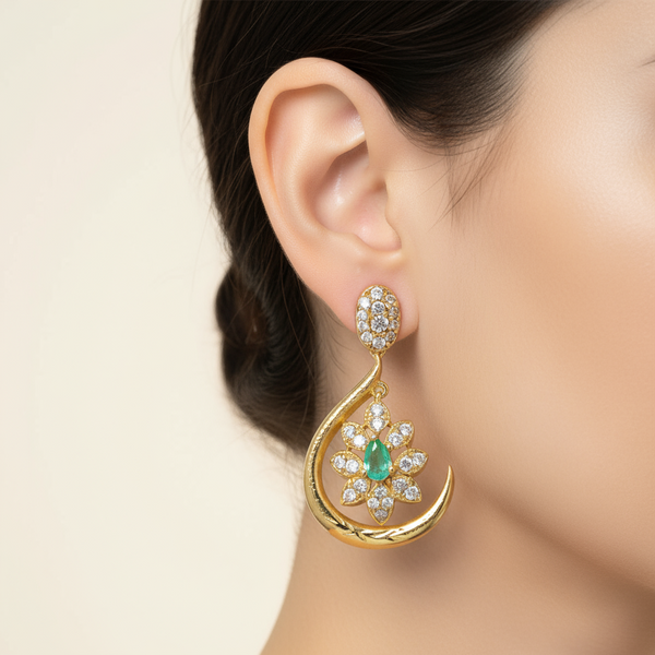 Gold Forming Necklace