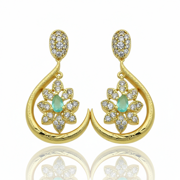 Gold Forming Necklace